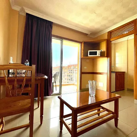 Apartamento Long Studio, High Floor, Wifi, Rooftop Pool, 250m To The Beach In Puerto De La Cruz *