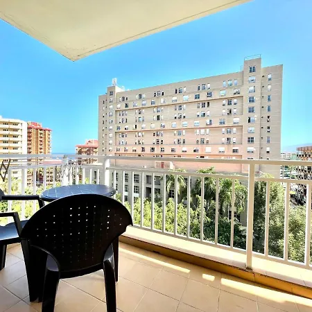 Long Studio, High Floor, Wifi, Rooftop Pool, 250m To The Beach In Puerto De La Cruz *