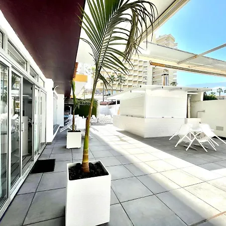 Long Studio, High Floor, Wifi, Rooftop Pool, 250m To The Beach In Puerto De La Cruz *