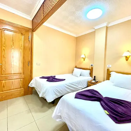 Apartamento Long Studio, High Floor, Wifi, Rooftop Pool, 250m To The Beach In Puerto De La Cruz